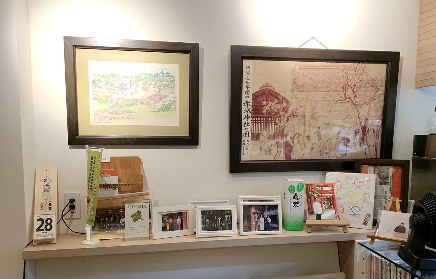 神楽坂・赤城神社にある「あかぎカフェ」では御朱印帳なども販売中