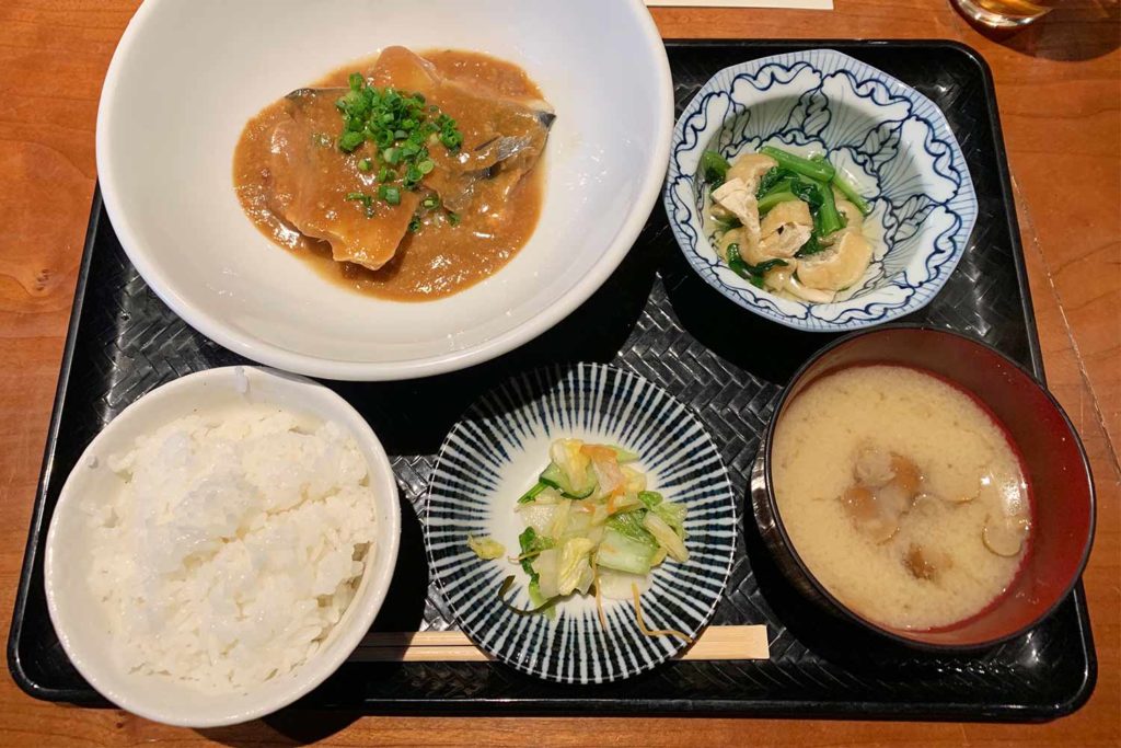 神楽坂 飯田橋 ランチで美味しい魚を楽しむ 炉端焼き店 炉庵 永平 東京note