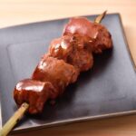 【恵比寿】人気焼鳥店「喜鈴」が大人デートに最適な理由。丹波黒鶏を使った串焼きが絶品。